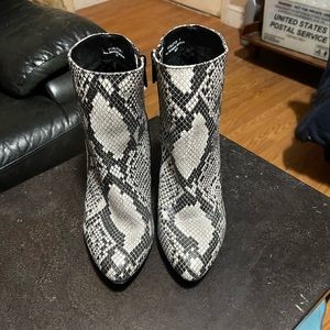 BAMBOO Brand - Snakeskin Booties Size 7